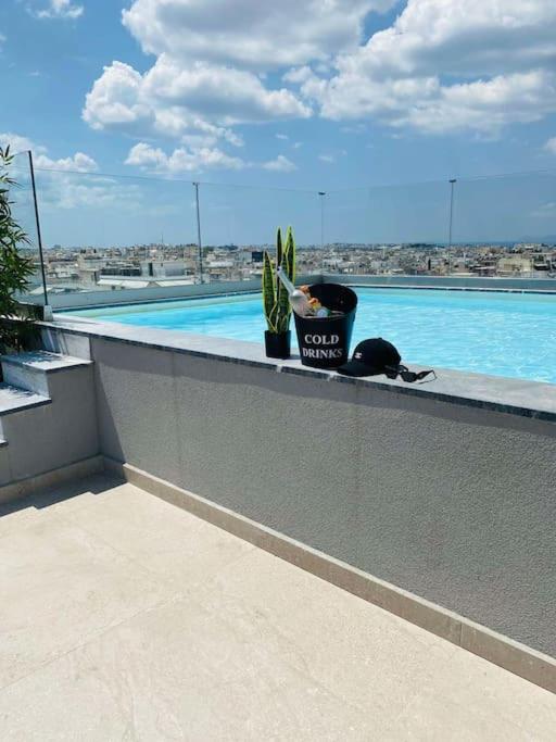 New 2Bd Aprt With Shared Rooftop Pool D3 Athen Eksteriør billede