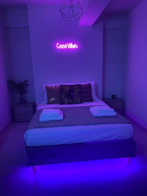 New 2Bd Aprt With Shared Rooftop Pool D3 Athen Eksteriør billede