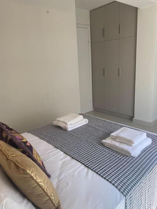 New 2Bd Aprt With Shared Rooftop Pool D3 Athen Eksteriør billede