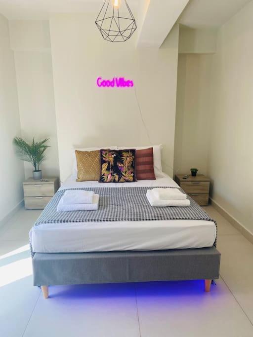 New 2Bd Aprt With Shared Rooftop Pool D3 Athen Eksteriør billede